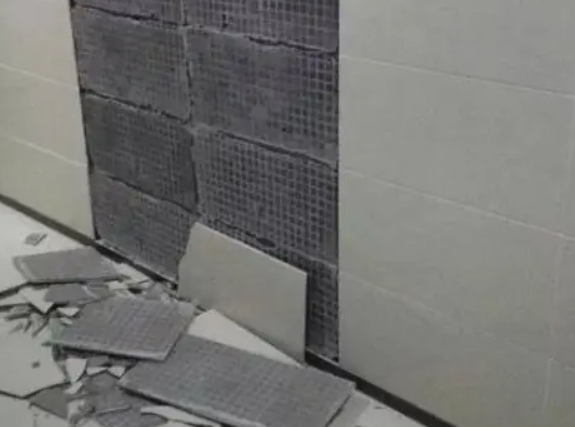 平桥瓷砖空鼓维修公司分享下平桥墙砖松动维修的知识